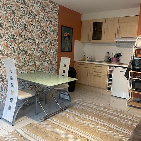 Le Val Fleuri Apartment Sete Bagian luar foto