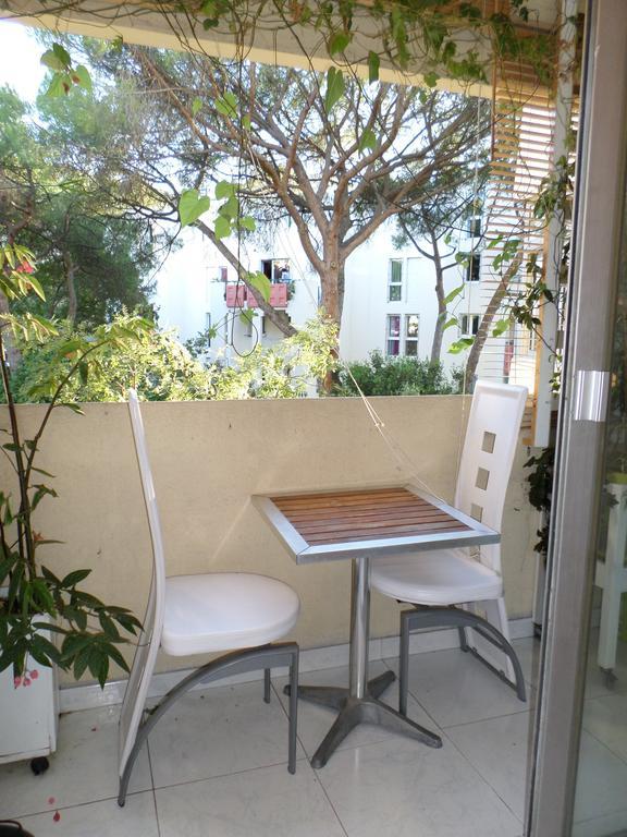 Le Val Fleuri Apartment Sete Bagian luar foto